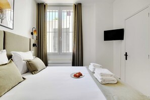 1 bedroom, laptop workspace, bed sheets - Comfortable Studio - 2P - Clignancourt/sacre-coeur (Paris)