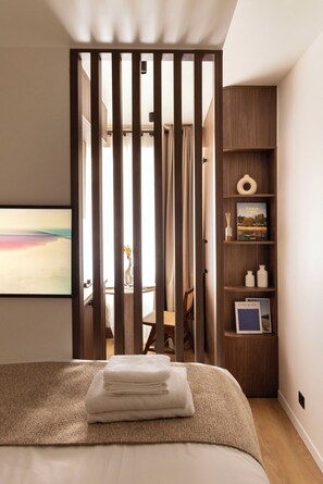 Apartment | 1 bedroom, laptop workspace, bed sheets - Magnificent Studio With A/C - 1P - Champs-elysees (Paris)