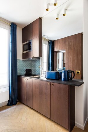 Lägenhet | Eget kök | Grytor/köksredskap