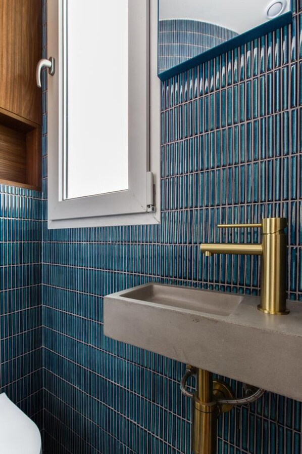 Apartment | Bathroom