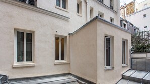 Sınıflandırılmamış resim, 10 üzerinden 3, düğme