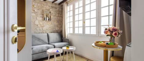 Apartment | Living area