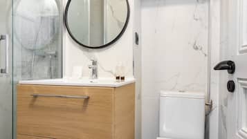 Apartment | Bathroom | Hair dryer
