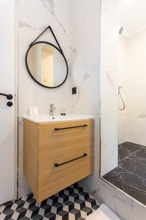 Apartment | Bathroom - Cosy Studio Near Bastille Place (Paris)