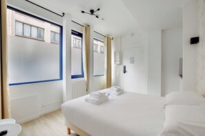 Apartment | 1 bedroom, bed sheets - Newly Renovated PMR Appartement Hotel Residence (Paris)