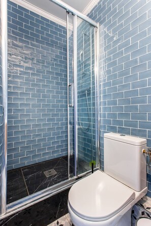 Apartment | Bathroom