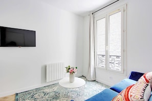 Living area - Cozy Studio - 4P - Place de la Bastille (Paris)