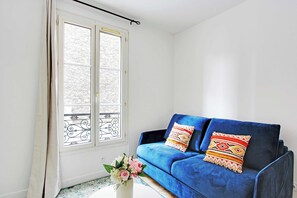 Apartment | Living area