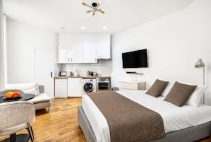 Apartment | 1 bedroom, bed sheets - Lovely Studio Near Eiffel Tower (Paris)