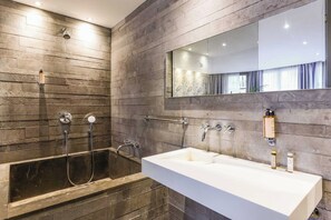 Bathroom - Luxurious Studio - 2P - Passy (Paris)