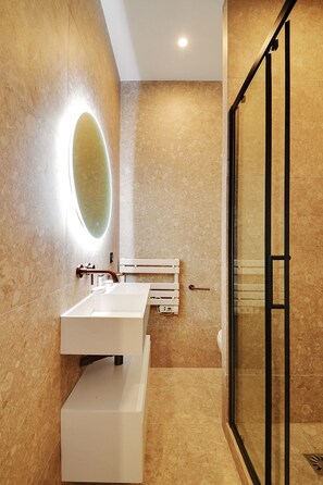 Leilighet | Bad | Hårføner