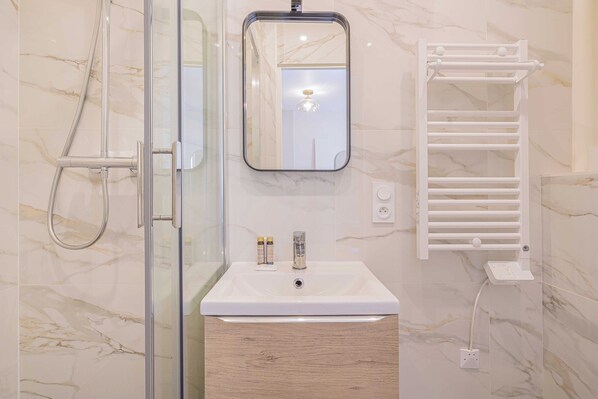 Apartment | Bathroom - Cosy Studio for 2P - Le Bon Marche (Paris)