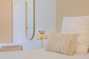 Apartment | 1 bedroom, laptop workspace, iron/ironing board, bed sheets
