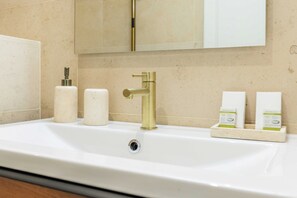 Apartment | Bathroom - Chic Studio - 3P - Arc de Triomphe (Paris)