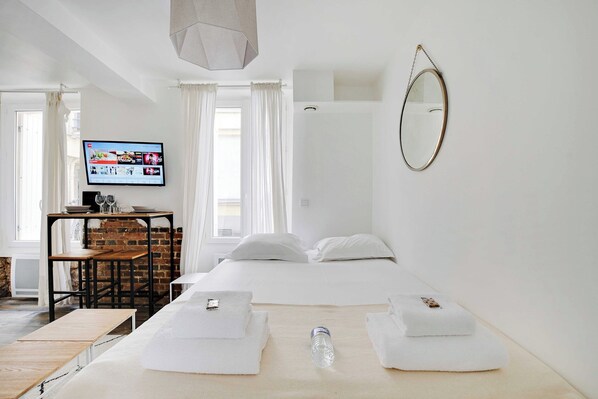 Appartement | 1 slaapkamer, een laptopwerkplek, een strijkplank/strijkijzer