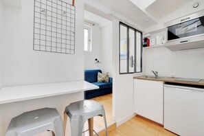 Apartment | Private kitchen - Intimist Studio - 2P - Le Marais (Paris)