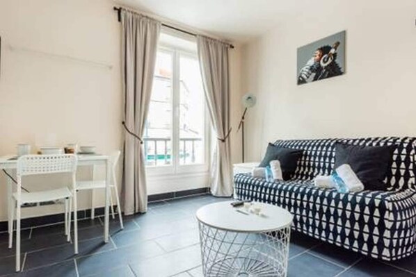 Apartment | Living area