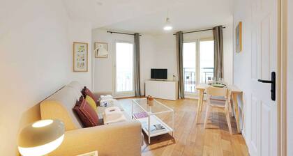 Bright, Modern Studio for 2P - La Defense