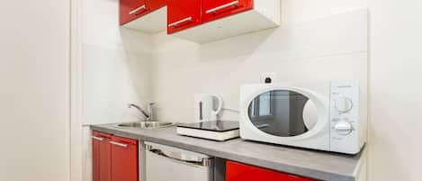 Apartment | Private kitchen | Stovetop