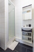 Apartment | Bathroom | Toilet paper