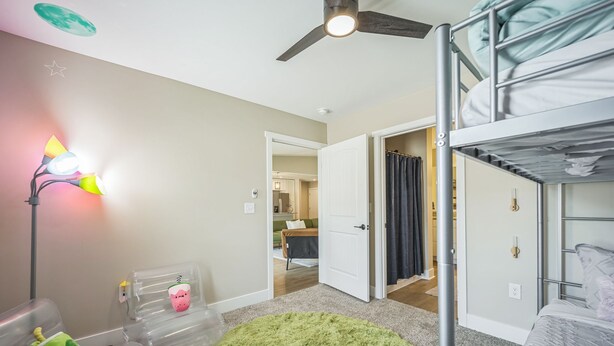 10 bedrooms, desk, iron/ironing board, travel cot - Spacious 10BR 10BA Combined Condos in Traverse City (Williamsburg)