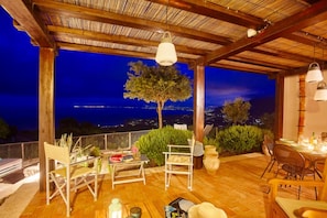 Outdoor dining - Villa with Private Pool (CASTELLAMMARE DEL GOLFO)