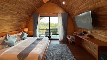 华丽双人房, 浴缸, 海景 | 高档床上用品、免费迷你吧物品、客房内保险箱、遮光窗帘