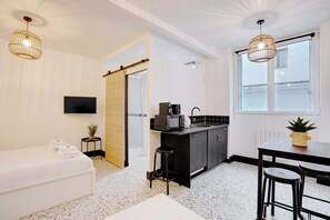 1 bedroom, iron/ironing board, bed sheets - Cosy Studio - 2P - Place de la Bastille (Paris)