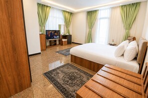 Superior-Zimmer | Minibar, Zimmersafe, Schreibtisch, Verdunkelungsvorhänge