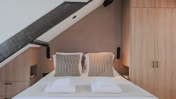 2 chambres, espace de travail pour ordinateur portable