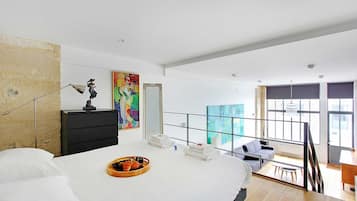 Apartment | 2 bedrooms, laptop workspace, iron/ironing board, bed sheets