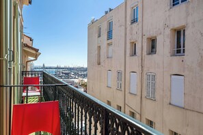 Apartment | Property grounds