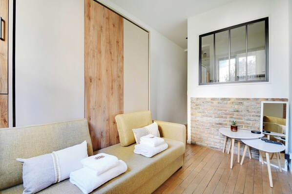 Apartment | Living area