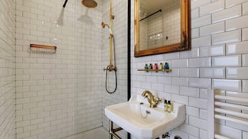 Towels, toilet paper