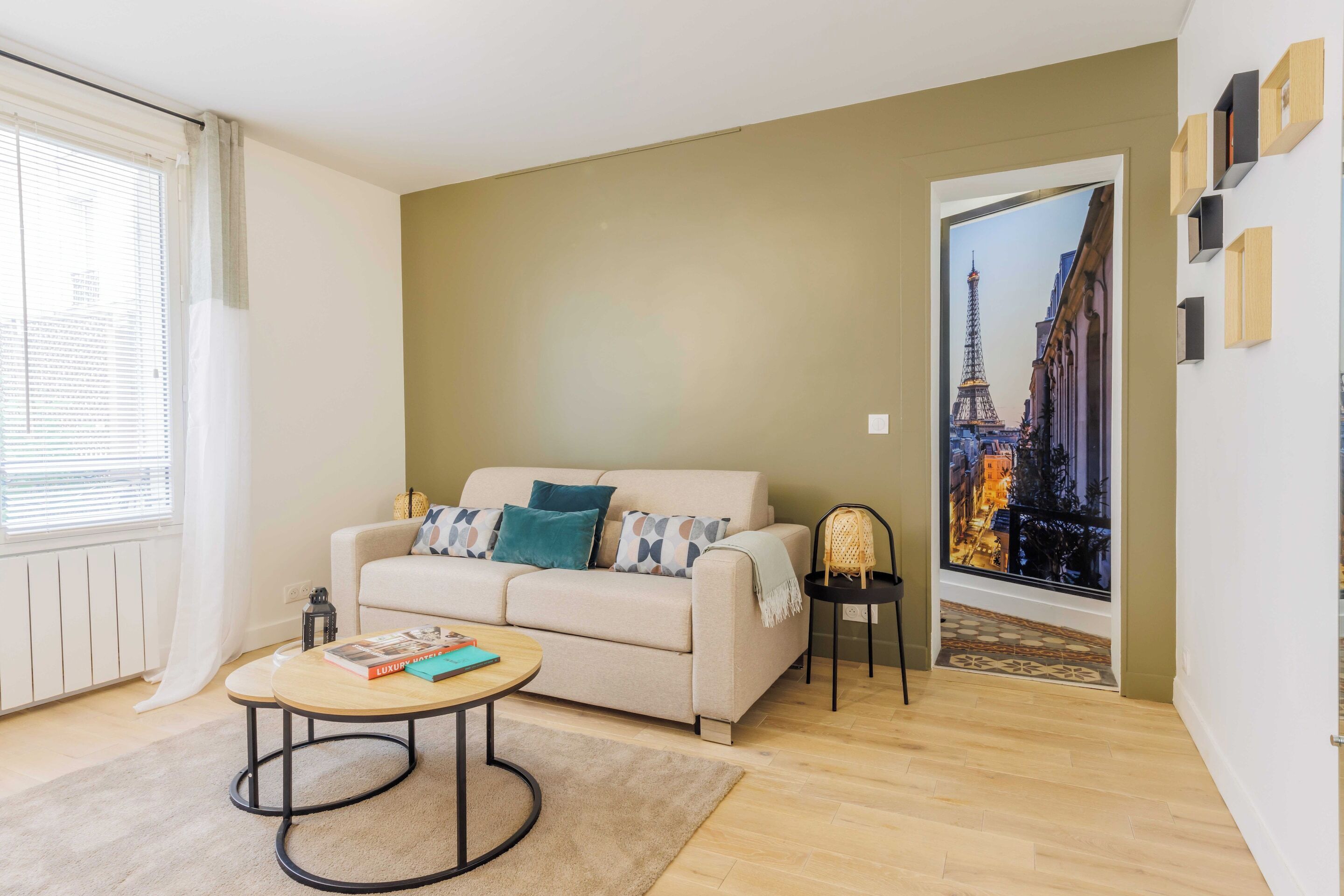 Apartment | Living area