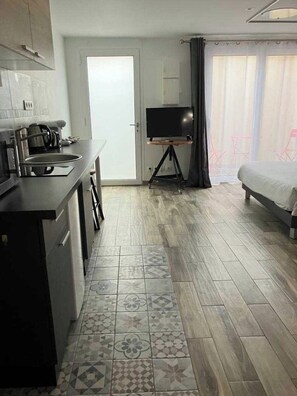 Apartment | 1 bedroom, iron/ironing board, bed sheets - Cosy Studio - 2P - Downtown Orly/airport (Orly)