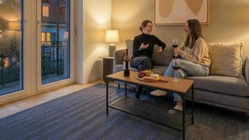 Deluxe Apartment, 2 Bedrooms | Living area