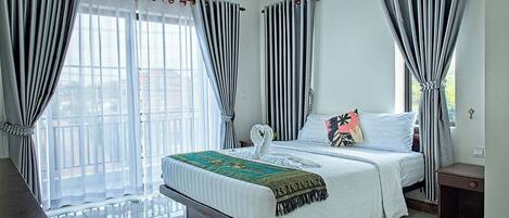 クラシック ダブルまたはツインルーム | デスク、ノートパソコン用作業スペース、WiFi (無料)