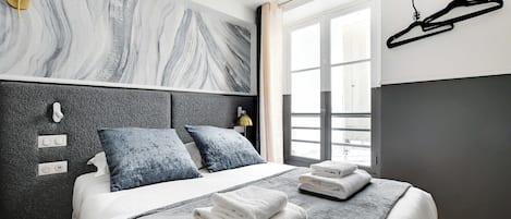 1 chambre, espace de travail pour ordinateur portable