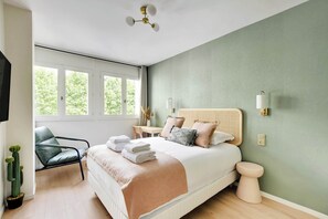 Apartment | Laptop workspace, iron/ironing board, bed sheets - Modern "green Suites" Residence - Meudon/velizy (Meudon)