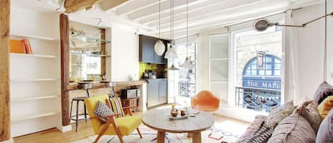 Apartment | Living area