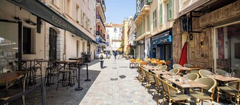 Hotel Avaton - Deluxe Bedroom - Cannes Palais