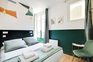 Apartment | 1 bedroom, laptop workspace, iron/ironing board, bed sheets - Cosy Cocoon for 2P With A/C - Near Montmartre (Paris)