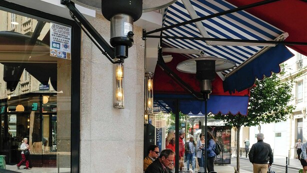 Unclassified image, 1 of 8, button - Cosy Cocoon for 2P With A/C - Near Montmartre (Paris)