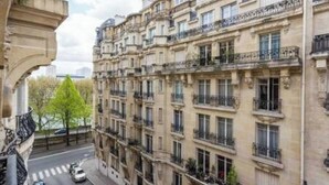 Balcony - Spacious Studio - 4P - Passy / Tour Eiffel (Paris)