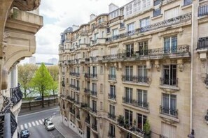 Apartment | Balkon