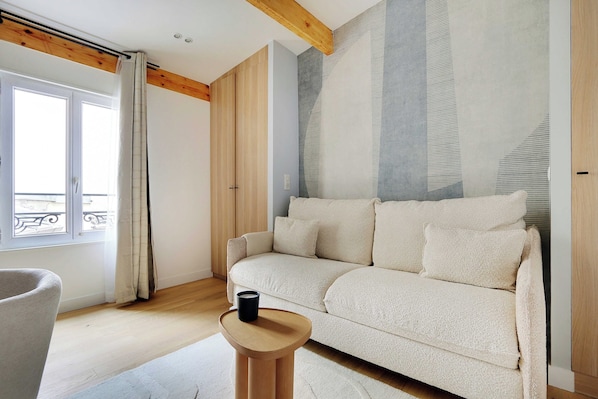 Apartment | Living area
