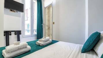 2 habitaciones y ropa de cama