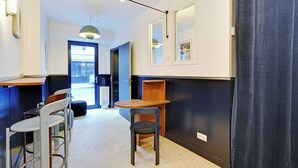 Apartment | Interior - Cosy Studio - 2P - Folie-mericourt (Paris)