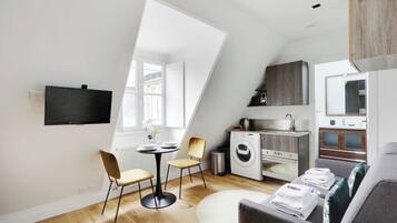 Apartment | Living area